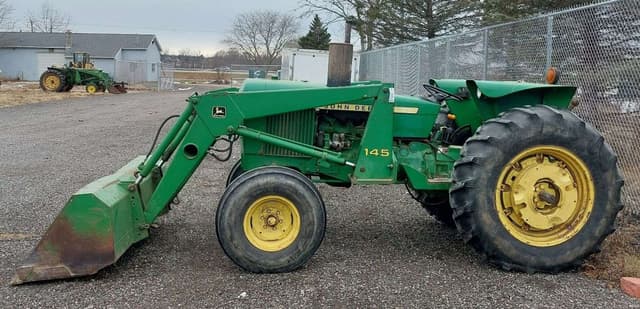 Image of John Deere 2440 equipment image 3