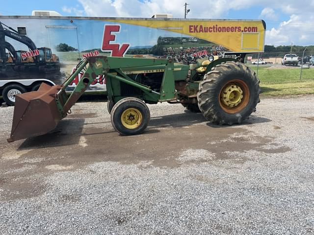 Image of John Deere 2440 equipment image 1