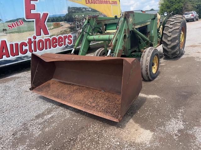 Image of John Deere 2440 equipment image 4