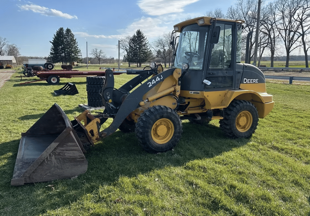 Image of John Deere 244J Image 1