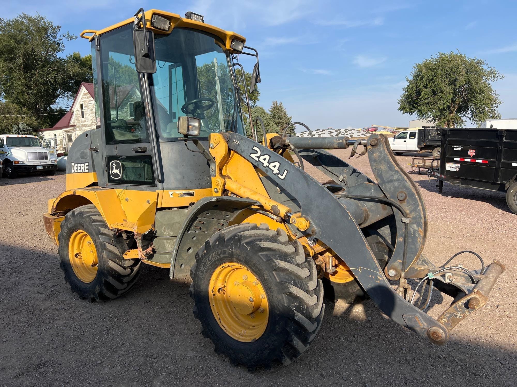 Main image John Deere 244J