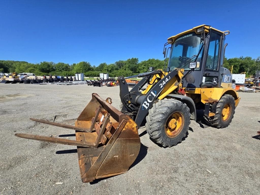 Image of John Deere 244J Primary image