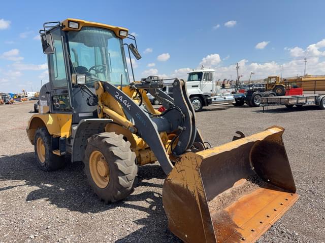 Image of John Deere 244K equipment image 3