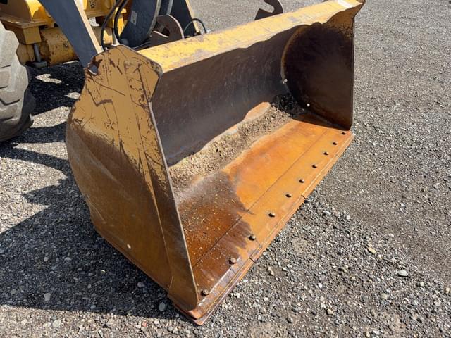Image of John Deere 244K equipment image 4