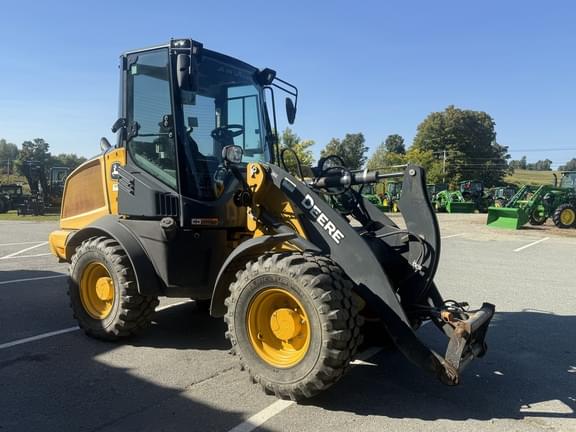 Image of John Deere 244L Primary image
