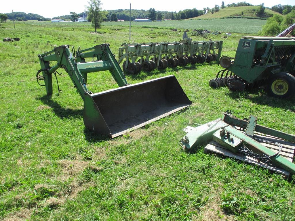 Main image John Deere 245