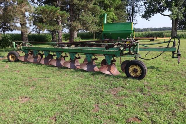 Image of John Deere 2350-2450 equipment image 1