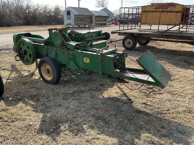 Image of John Deere 24T equipment image 4