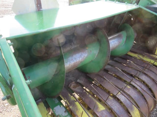 Image of John Deere 24T equipment image 3