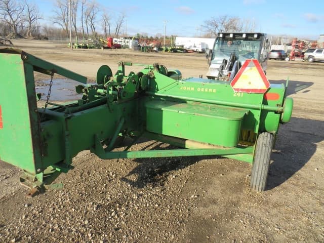 Image of John Deere 24T equipment image 4