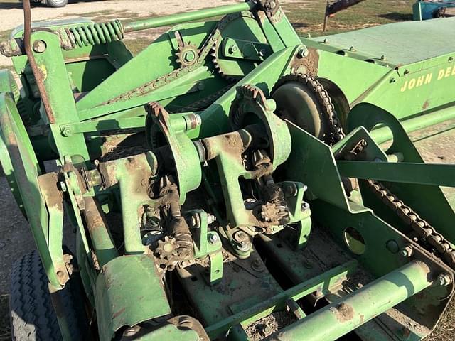 Image of John Deere 24T equipment image 3