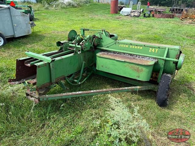 Image of John Deere 24T equipment image 3