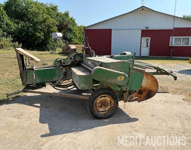 Image of John Deere 24T equipment image 4