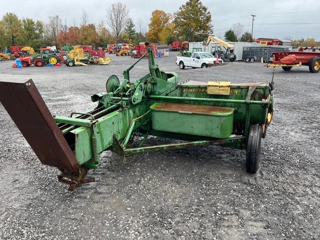 Image of John Deere 24T equipment image 4