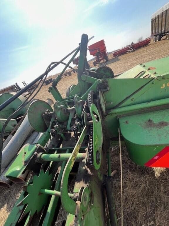 Image of John Deere 24T equipment image 3