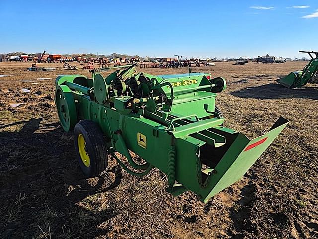 Image of John Deere 24T equipment image 2