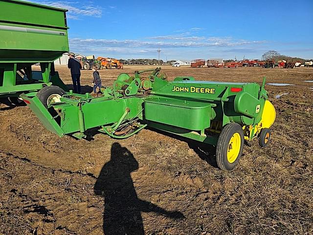 Image of John Deere 24T equipment image 1