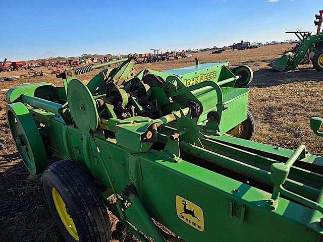 Image of John Deere 24T equipment image 3