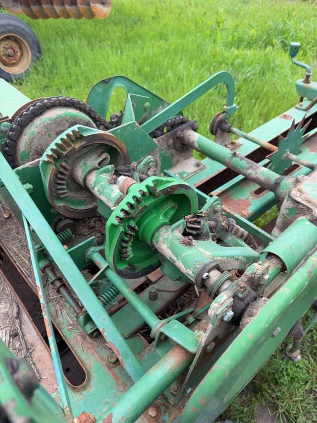 Image of John Deere 24T equipment image 4