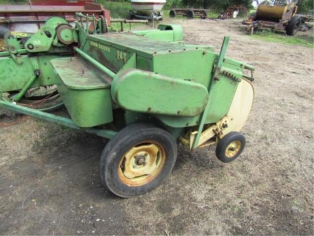 Image of John Deere 24T equipment image 2