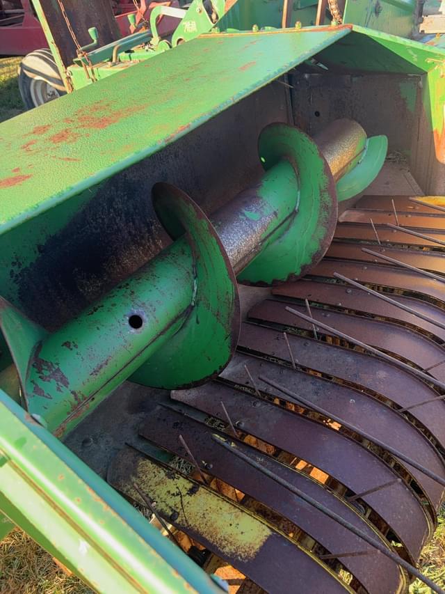 Image of John Deere 24T equipment image 3