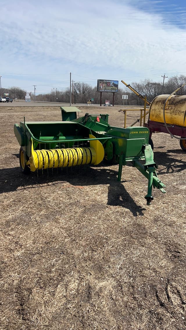 Image of John Deere 24T equipment image 2