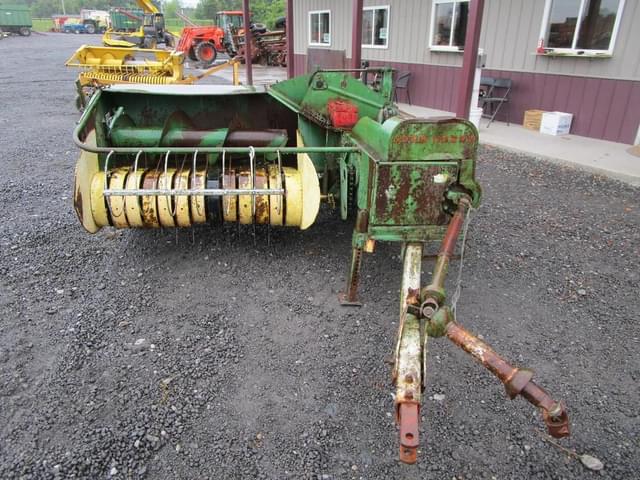 Image of John Deere 24T equipment image 1