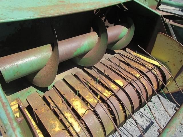 Image of John Deere 24T equipment image 2