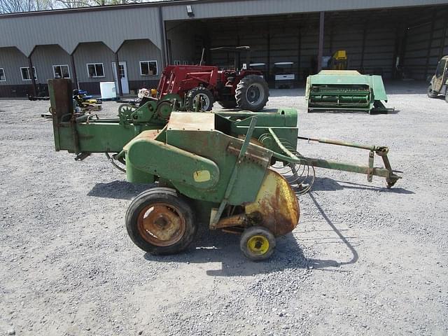 Image of John Deere 24T equipment image 1