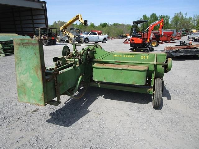 Image of John Deere 24T equipment image 3