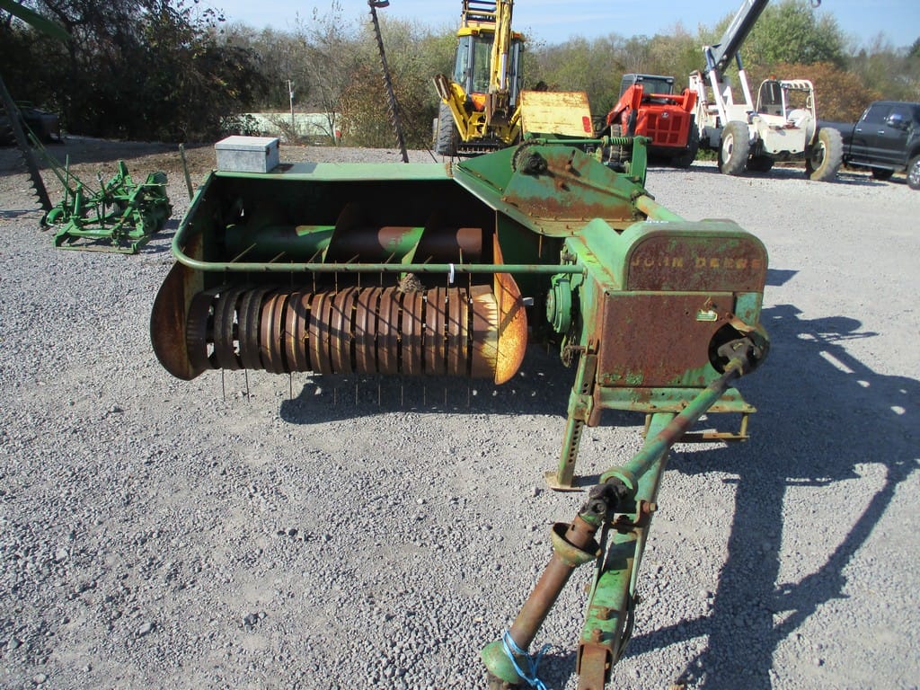Main image John Deere 24T
