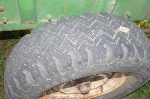Image of John Deere 24T equipment image 3