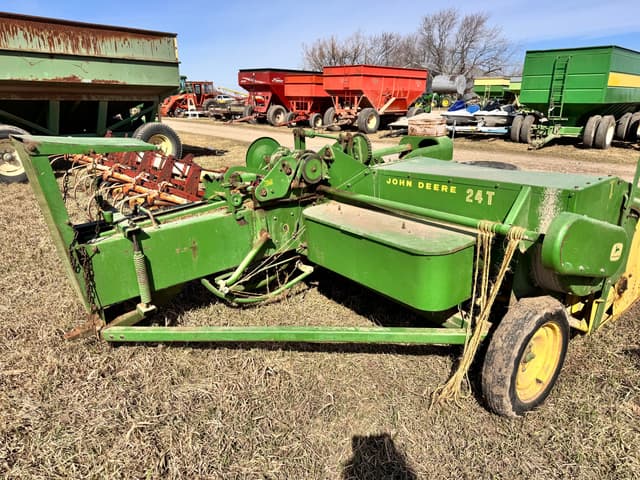 Image of John Deere 24T equipment image 4