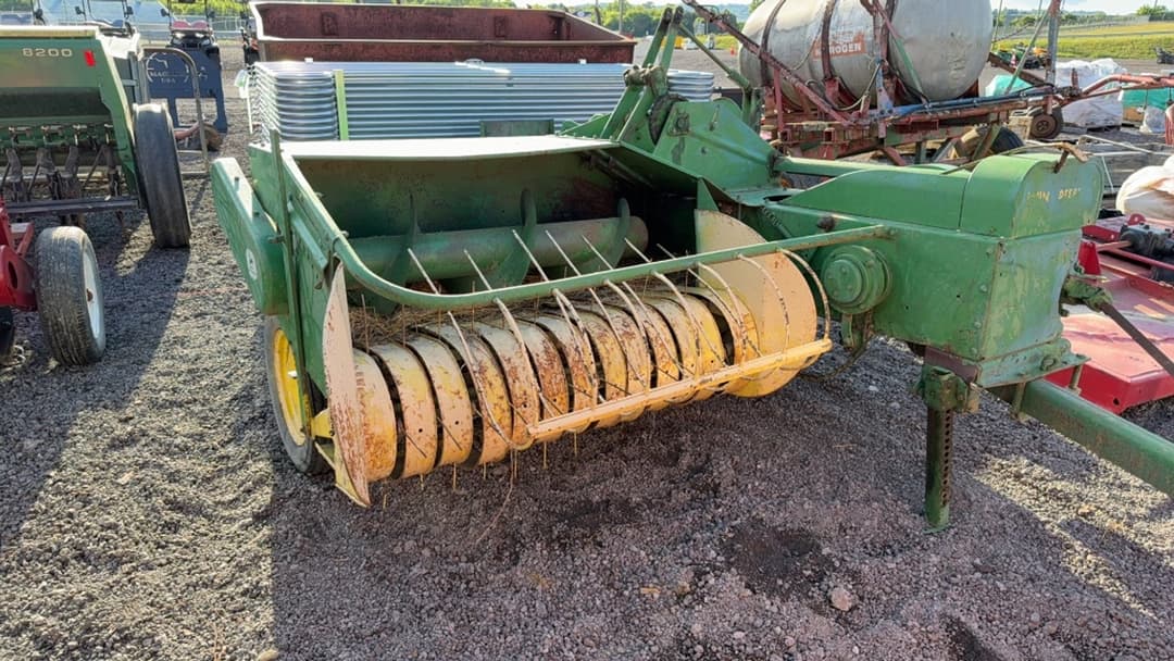 Image of John Deere 24T Image 1
