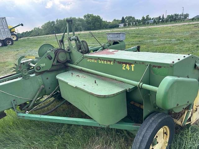 Image of John Deere 24T equipment image 2