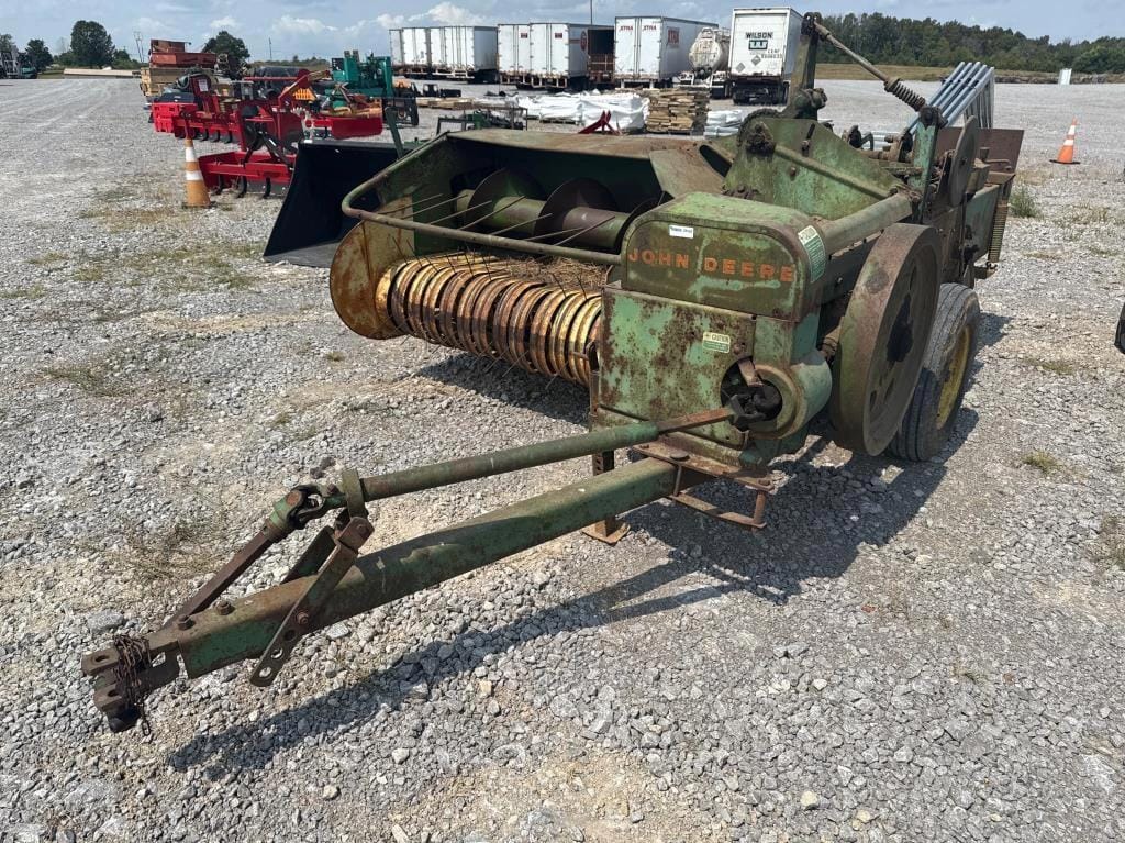 John Deere 24T Equipment Image0