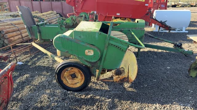 Image of John Deere 24T equipment image 3
