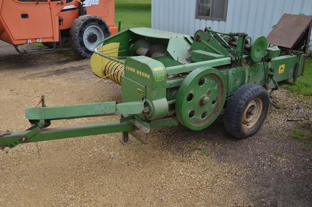 Image of John Deere 24T equipment image 1