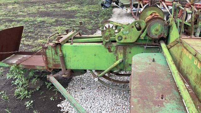Image of John Deere 24T equipment image 4