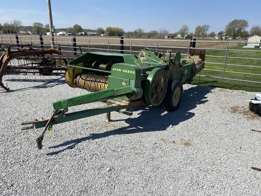 Main image John Deere 24T