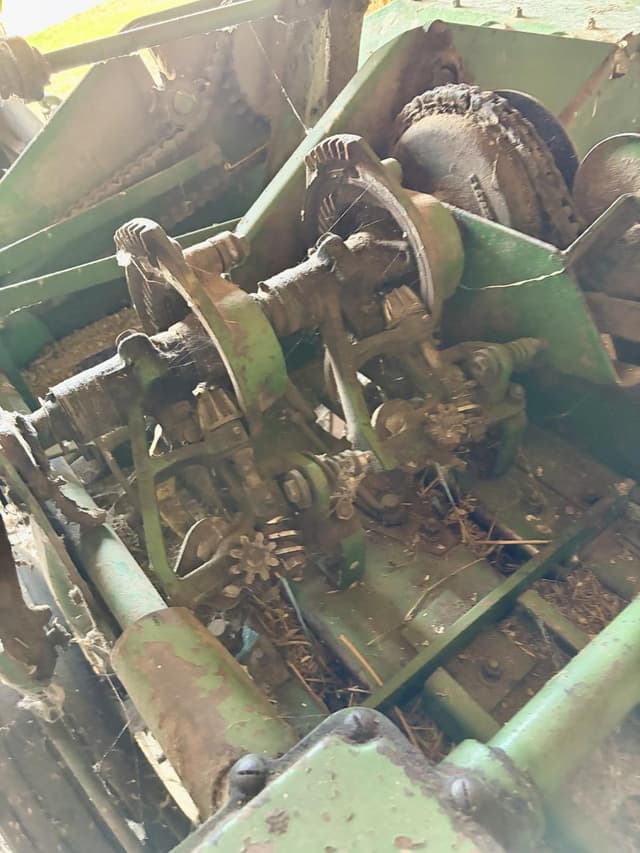 Image of John Deere 24T equipment image 3