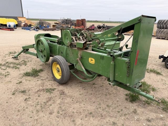 Image of John Deere 24T equipment image 4