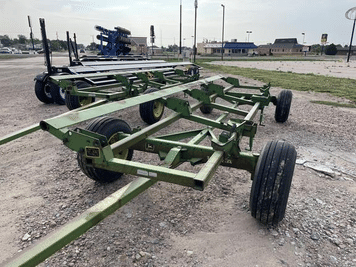Main image John Deere 1065A