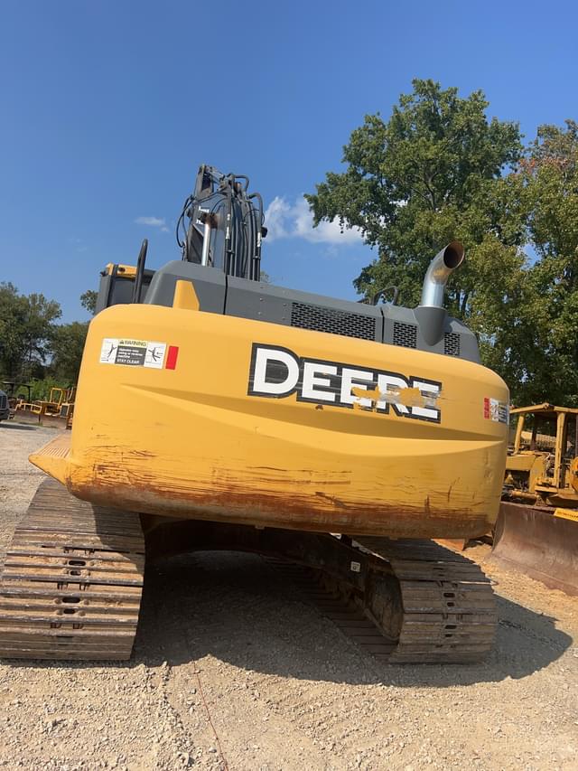 Image of John Deere 250G equipment image 2