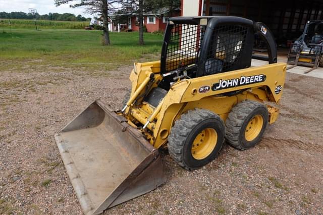 Image of John Deere 250 equipment image 1