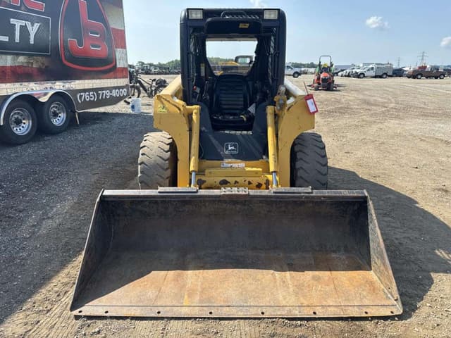 Image of John Deere 250 equipment image 4