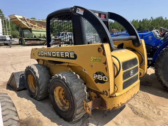 Image of John Deere 250 equipment image 2