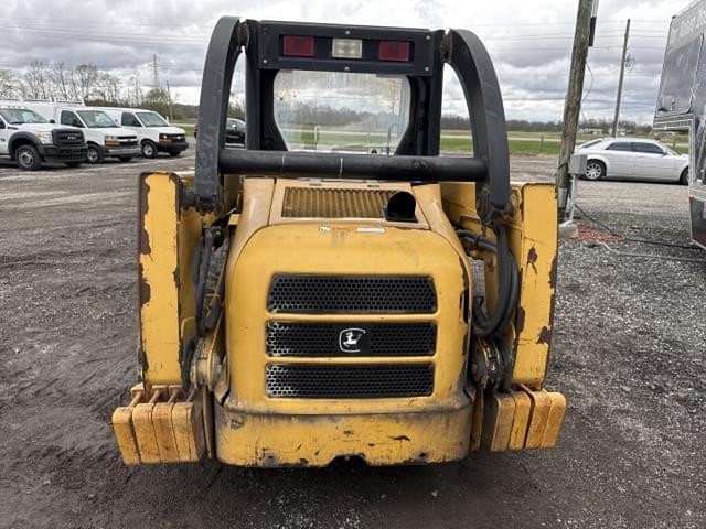 Image of John Deere 250 equipment image 2