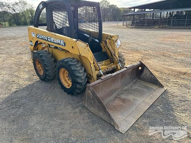 Image of John Deere 250 equipment image 1