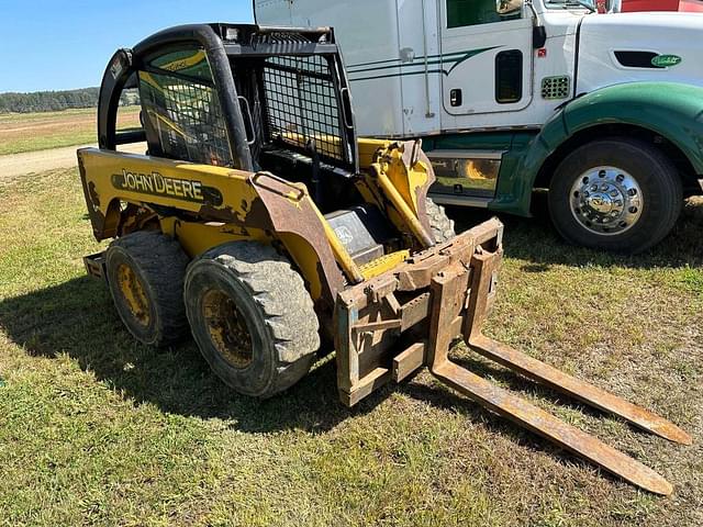 Image of John Deere 250 equipment image 1